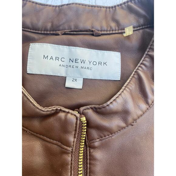 Marc New York Andrew Marc Men’s 2X Brown Faux Leather Zip Vest Gold Zippers - Picture 2 of 7